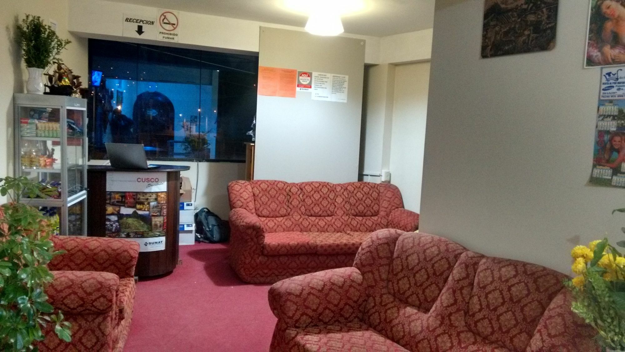 Bunker Hostal クスコ エクステリア 写真
